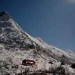 In Hellosan Dom wakacyjny Vestvagoy